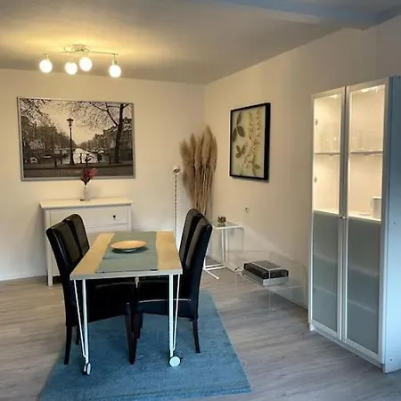 Schoene In Eversten 70m2, Zwei Raeume, Bis Zu 4 Personen *